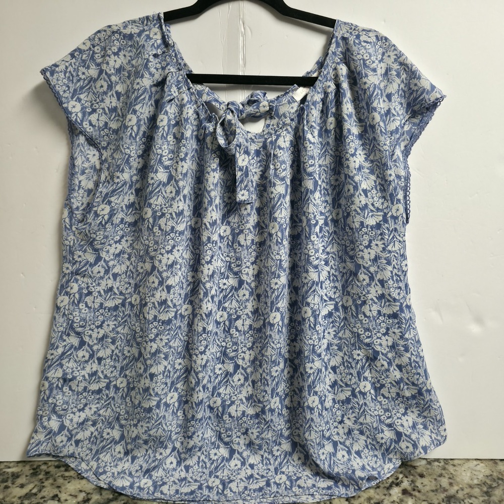 LC Lauren Conrad Floral Blouse Womens Medium Blue White Short Sleeve Back Tie XL